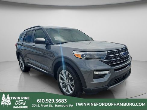 Used 2022 Ford Explorer XLT w/ Equipment Group 202A AWD/4WD image 1