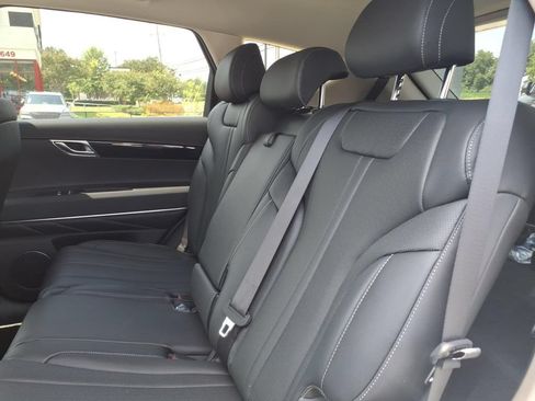 New 2027 Genesis GV80 2.5T AWD/4WD image 10