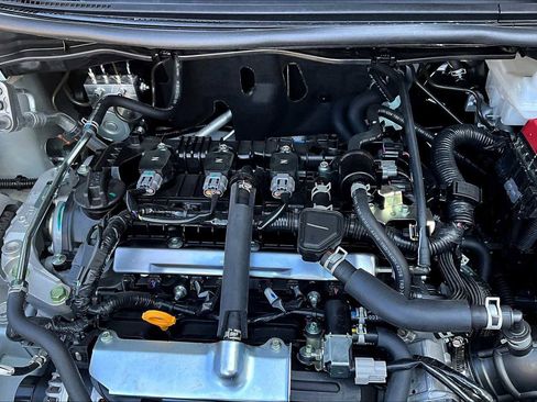 New 2025 Nissan Versa SV w/ Trunk Package FWD image 17