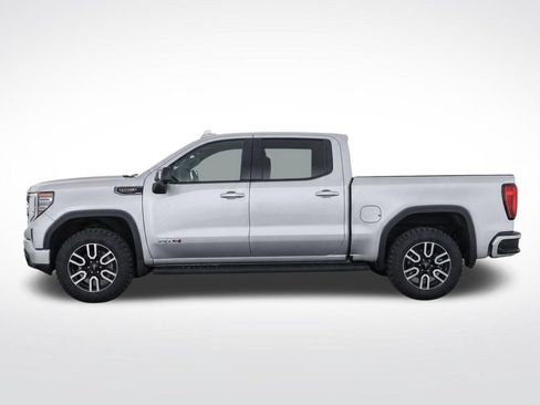 Certified 2022 GMC Sierra 1500 AT4 w/ AT4 Premium Package AWD/4WD image 3