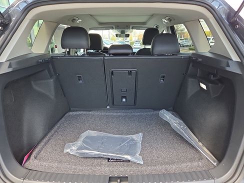 New 2026 Volkswagen Taos SEL AWD/4WD image 21