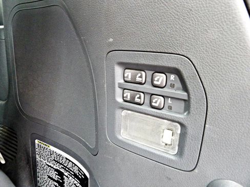 Used 2008 Lexus LX 570 4WD image 16