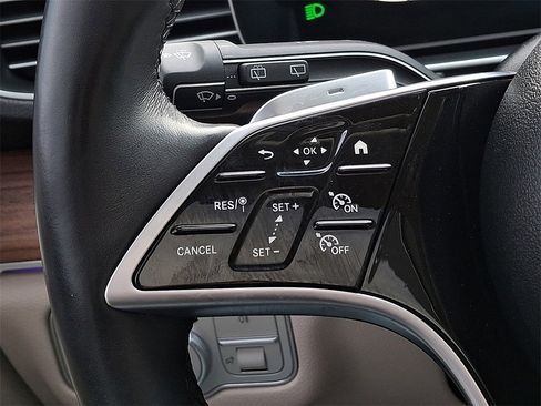 Used 2024 Mercedes-Benz GLE 350 4MATIC image 16