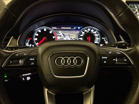 Used 2017 Audi Q7 3.0T Premium AWD/4WD image 11