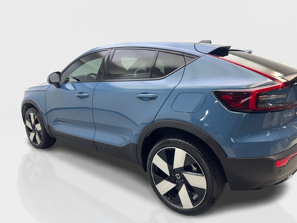 Used 2023 Volvo C40 P8 Recharge Ultimate AWD/4WD image 16