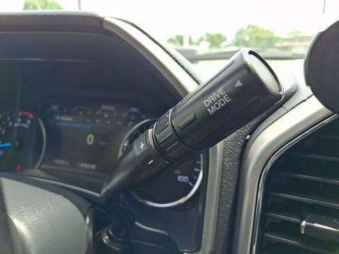 Used 2022 Ford F350 Platinum AWD/4WD image 14