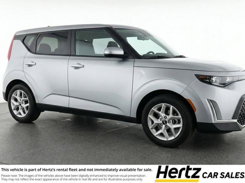 Used 2025 Kia Soul LX w/ LX Technology Package image 1