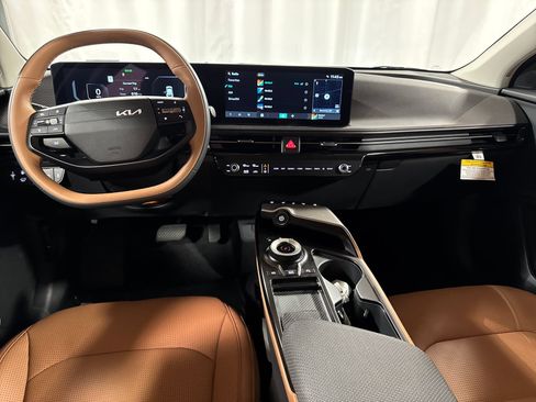 New 2026 Kia EV6 Wind AWD/4WD image 4