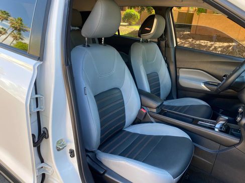 Used 2021 Nissan Kicks SR FWD image 44