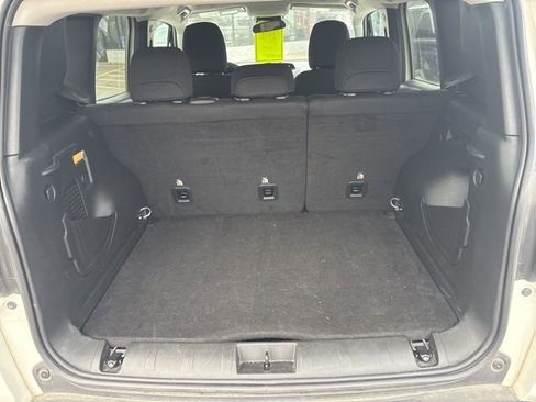 Used 2022 Jeep Renegade Latitude image 10