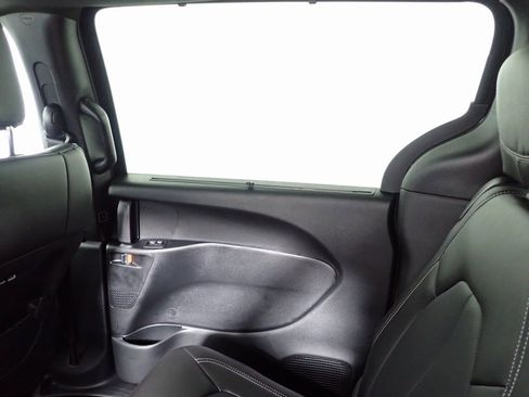 New 2025 Chrysler Pacifica Select image 27