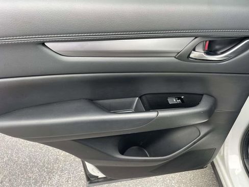 Used 2018 MAZDA CX-5 Touring w/ Preferred Equipment Package FWD image 13