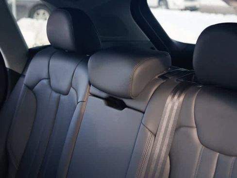 Used 2020 Audi Q5 2.0T Premium Plus w/ Premium Plus Package image 19