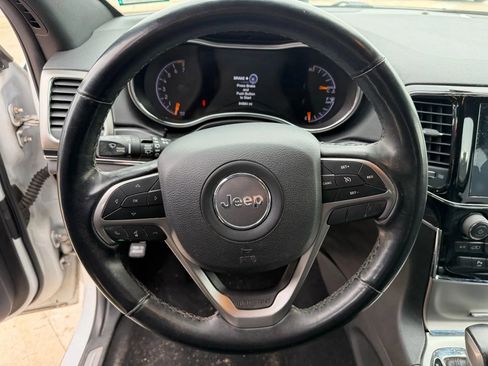 Used 2019 Jeep Grand Cherokee Limited image 38