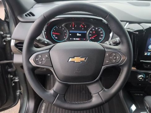 Certified 2023 Chevrolet Traverse LT FWD image 11