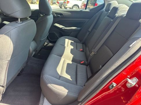 Used 2025 Nissan Altima 2.5 SV w/ SV Premium Package FWD image 20