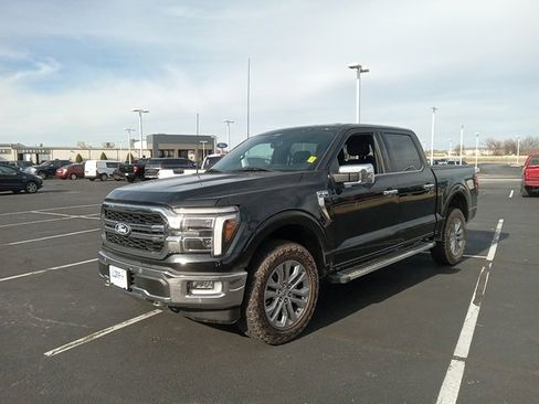 Used 2024 Ford F150 Lariat w/ FX4 Off-Road Package image 3