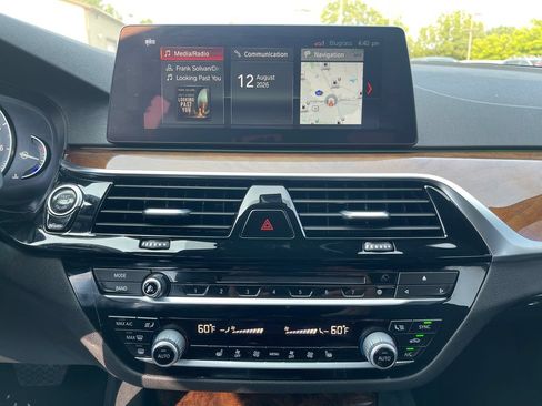 Used 2018 BMW 530i xDrive AWD/4WD image 27
