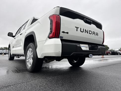 Used 2024 Toyota Tundra SR5 w/ SR5 Premium Package AWD/4WD image 8