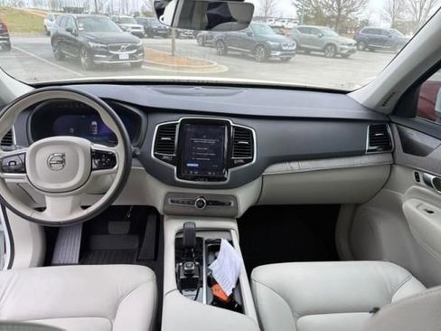 Used 2024 Volvo XC90 B6 Plus w/ Protection Package Premier AWD/4WD image 7
