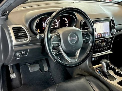 Used 2019 Jeep Grand Cherokee Limited RWD image 22