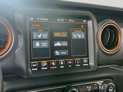 Used 2023 Jeep Gladiator Mojave w/ Cold Weather Group AWD/4WD image 20