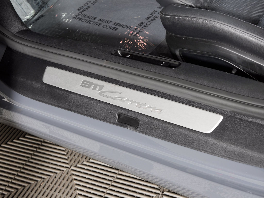 Certified 2025 Porsche 911 Carrera RWD image 24