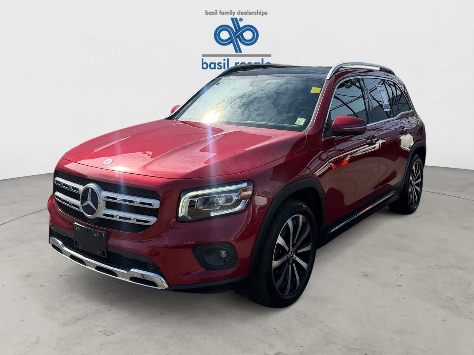 Used 2022 Mercedes-Benz GLB 250 4MATIC image 2