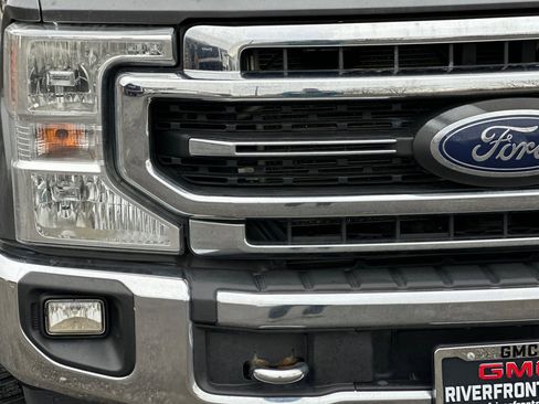 Used 2021 Ford F250 Lariat w/ Chrome Package image 43