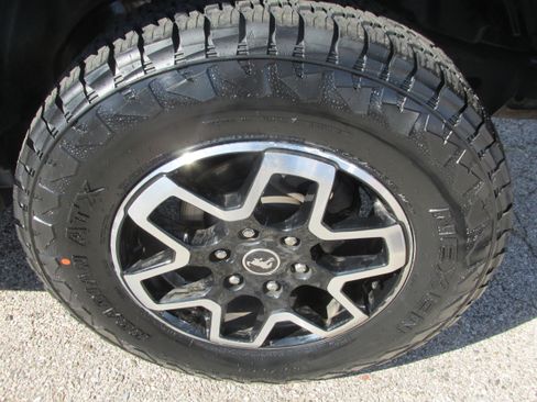 Used 2022 Ford Bronco Outer Banks image 12