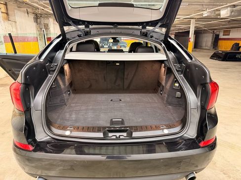 Used 2017 BMW 535i Gran Turismo xDrive w/ Luxury Seating Package AWD/4WD image 11