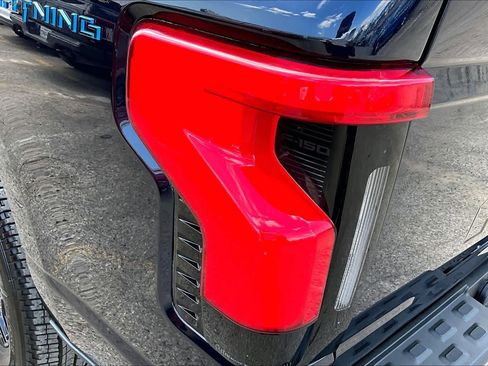 Used 2025 Ford F150 Lightning XLT w/ Max Trailer Tow Package image 27