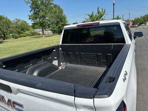 Used 2025 GMC Sierra 1500 SLT AWD/4WD image 20