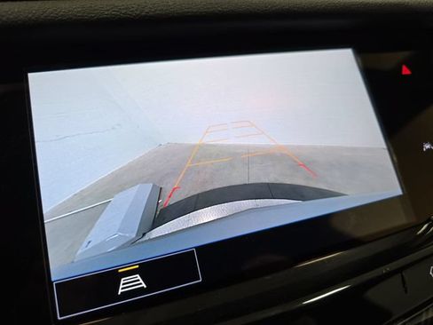 Certified 2025 Cadillac XT6 Premium Luxury AWD/4WD image 20