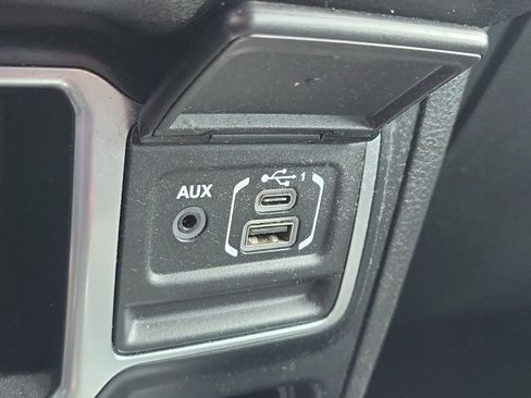 Used 2024 Jeep Wrangler Unlimited Sport AWD/4WD image 21