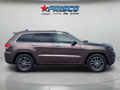 Used 2017 Jeep Grand Cherokee Limited w/ Luxury Group II AWD/4WD image 8