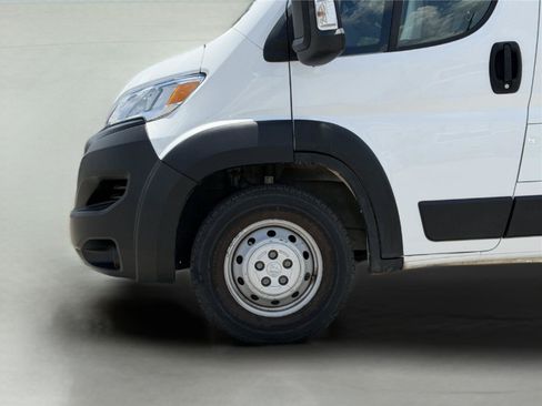 Used 2023 RAM ProMaster 2500 FWD image 9