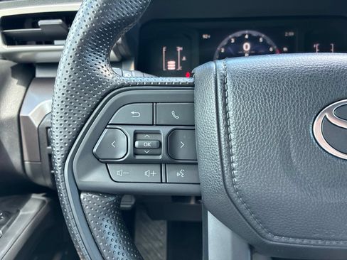 Used 2026 Toyota Tacoma SR5 AWD/4WD image 21