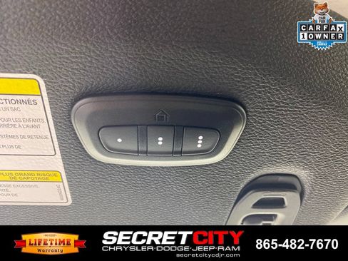Used 2022 Jeep Wrangler Unlimited Sahara AWD/4WD image 19