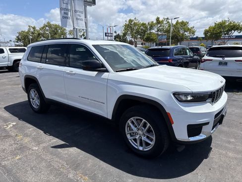 Used 2025 Jeep Grand Cherokee L Laredo RWD image 8