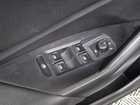 Used 2019 Volkswagen Jetta S w/ Driver Assistance Package image 18