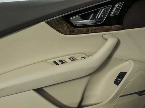 Used 2018 Audi Q7 3.0T Premium Plus image 15