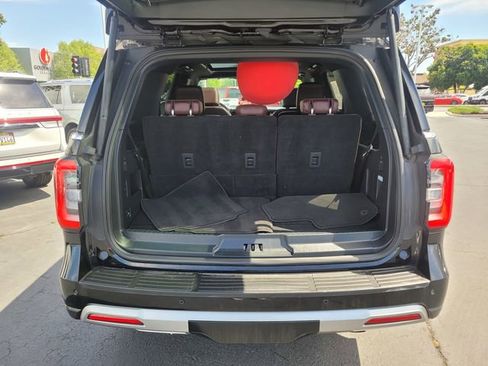 Used 2024 Ford Expedition Limited RWD image 18