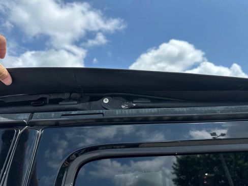 Used 2017 Jeep Wrangler Unlimited Sahara AWD/4WD image 23