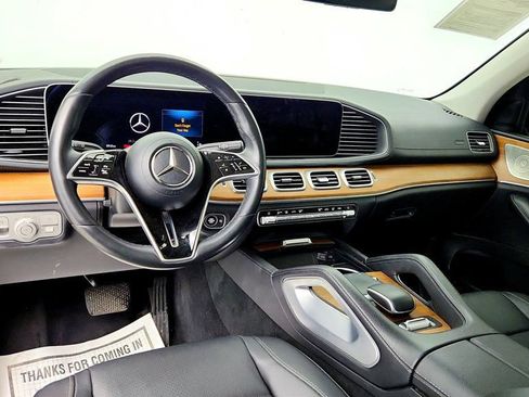 Used 2024 Mercedes-Benz GLS 450 4MATIC image 12