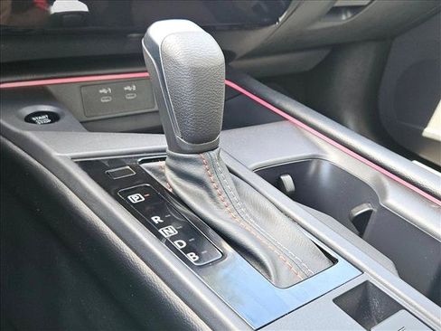Used 2026 Nissan Sentra SR w/ Floor Mat Package FWD image 11