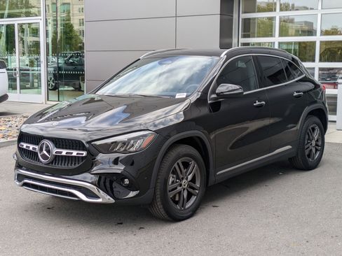 New 2025 Mercedes-Benz GLA 250 4MATIC image 8