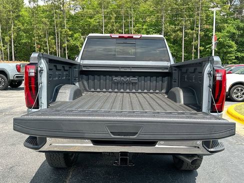 New 2026 GMC Sierra 2500 SLT w/ SLT Premium Package AWD/4WD image 16