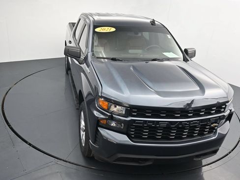 Used 2021 Chevrolet Silverado 1500 Custom AWD/4WD image 22