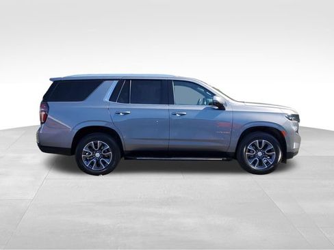 Used 2022 Chevrolet Tahoe LT w/ Luxury Package AWD/4WD image 6
